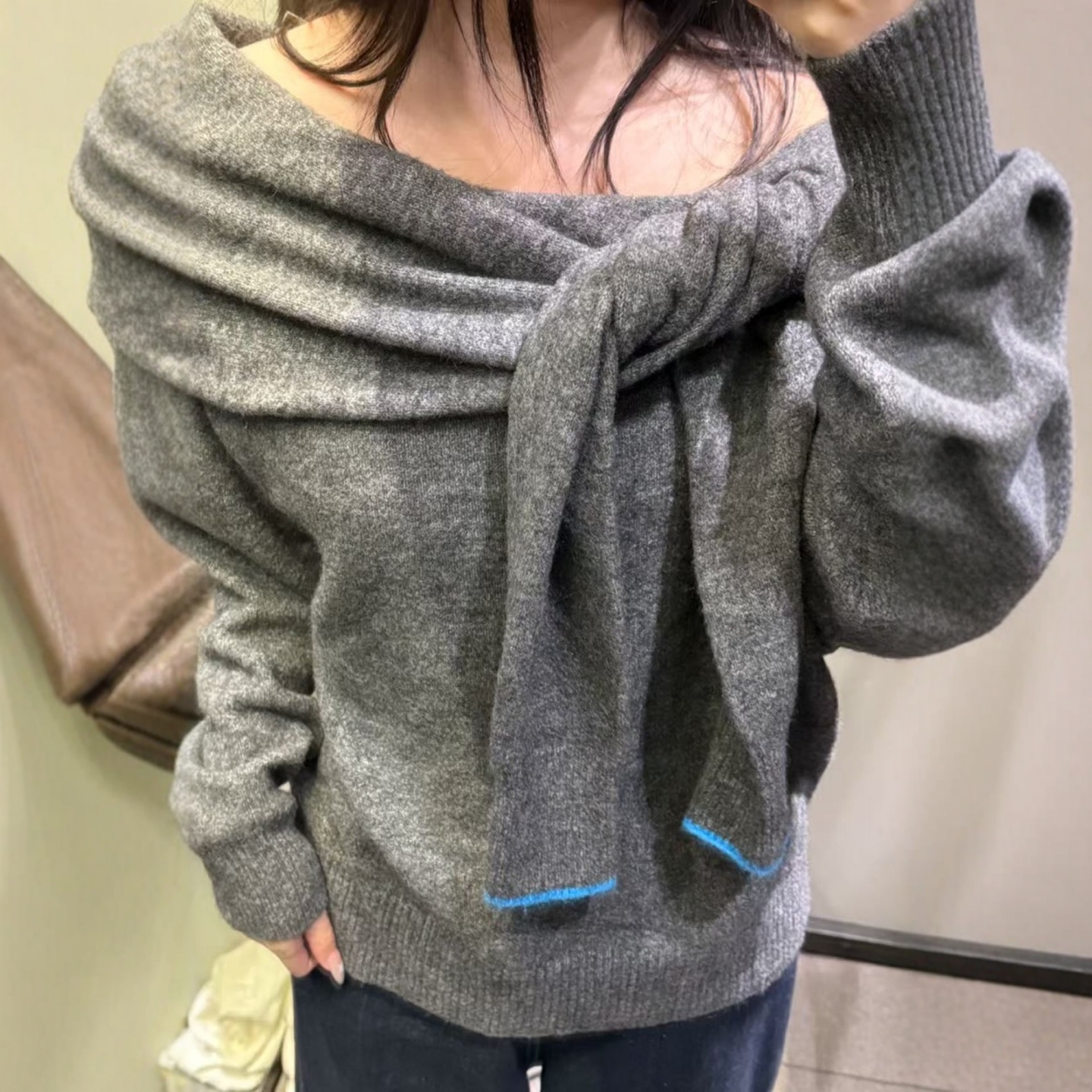 一字肩打结装饰露肩针织衫上衣