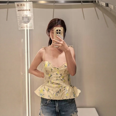 小碎花印花府绸吊带上衣