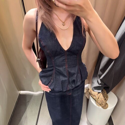 工装风藏青丹宁牛仔挂脖上衣