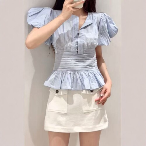 清透蓝调浅蓝泡泡袖褶边装饰衬衫