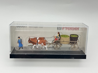 preiser小人微缩微距场景模型1:87HO微观小人道具30397 牛车拖货