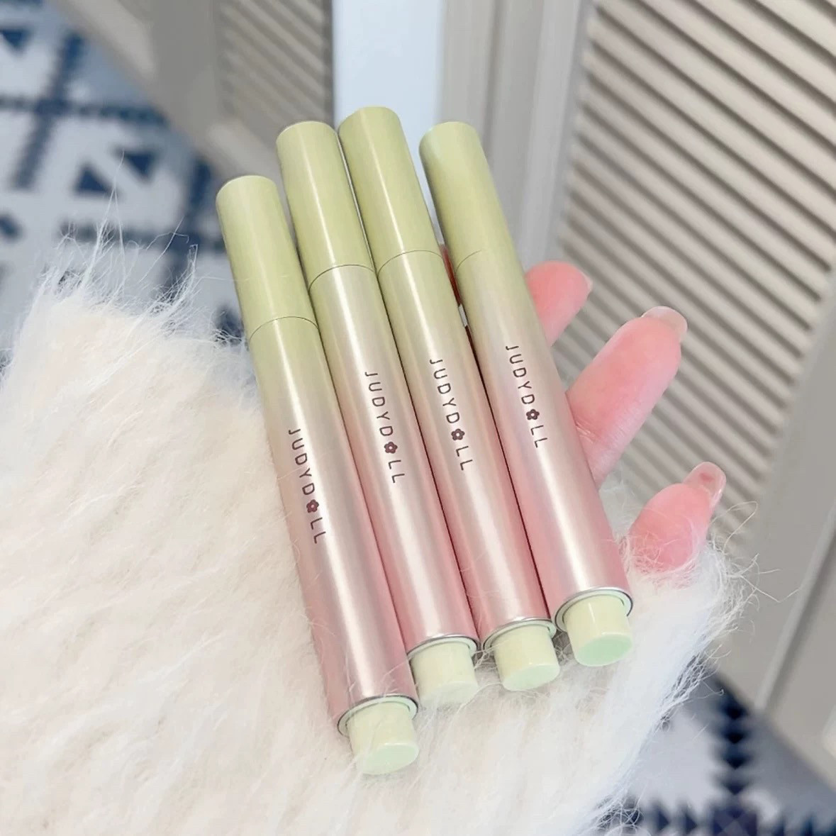 Judydoll橘朵绒雾唇泥笔固体口红笔哑光丝绒雾面唇釉唇膏不粘杯