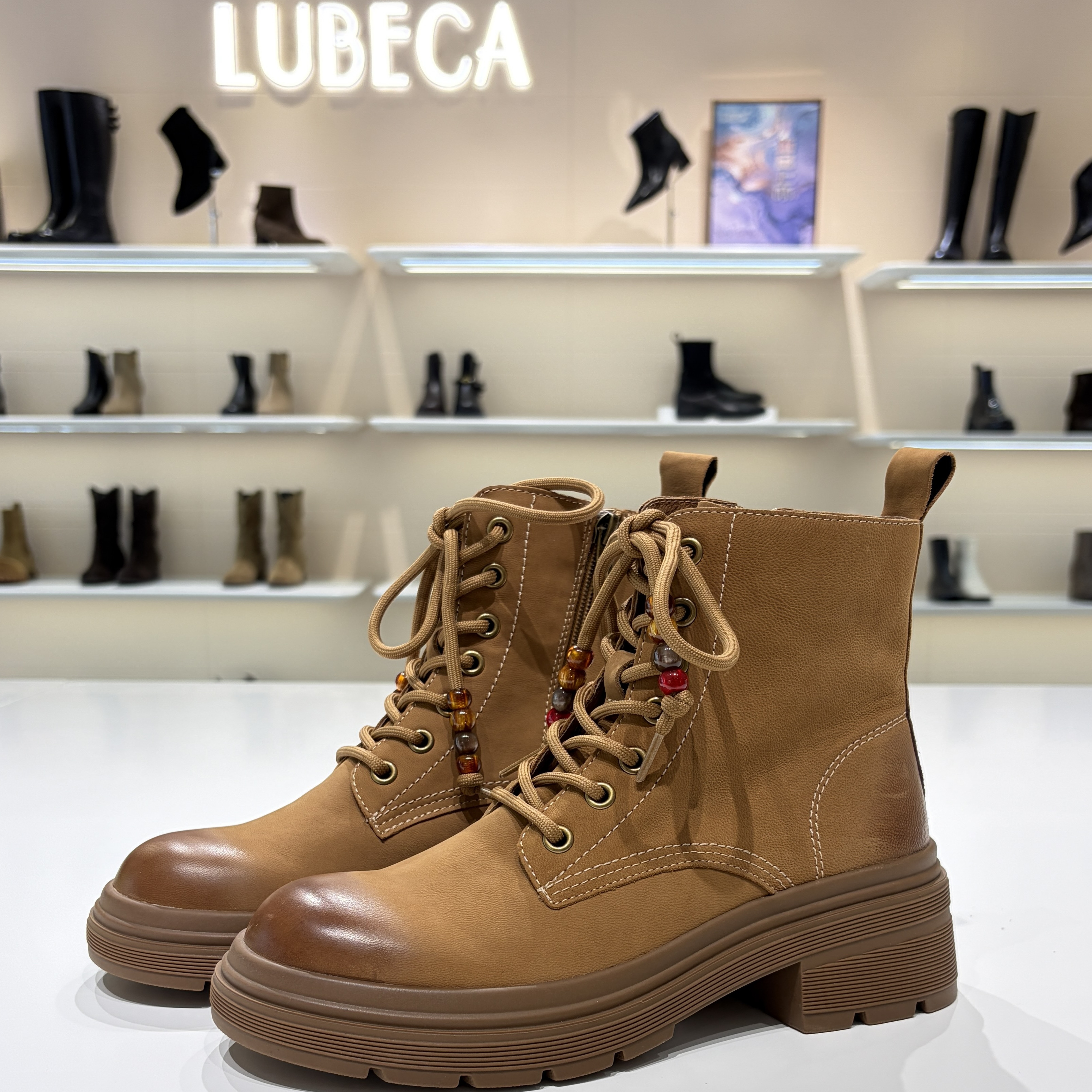 路贝佳女鞋2025新款厚底马丁靴高级感磨砂皮休闲L25992F-34