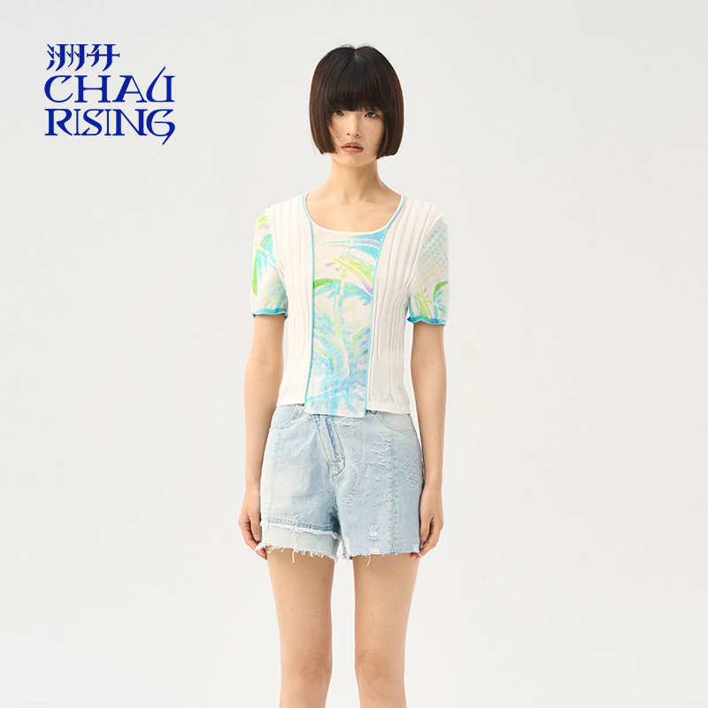 设计师CHAU.RISING/洲升2024春夏薄款佩兹利印花拼接低圆领针织衫