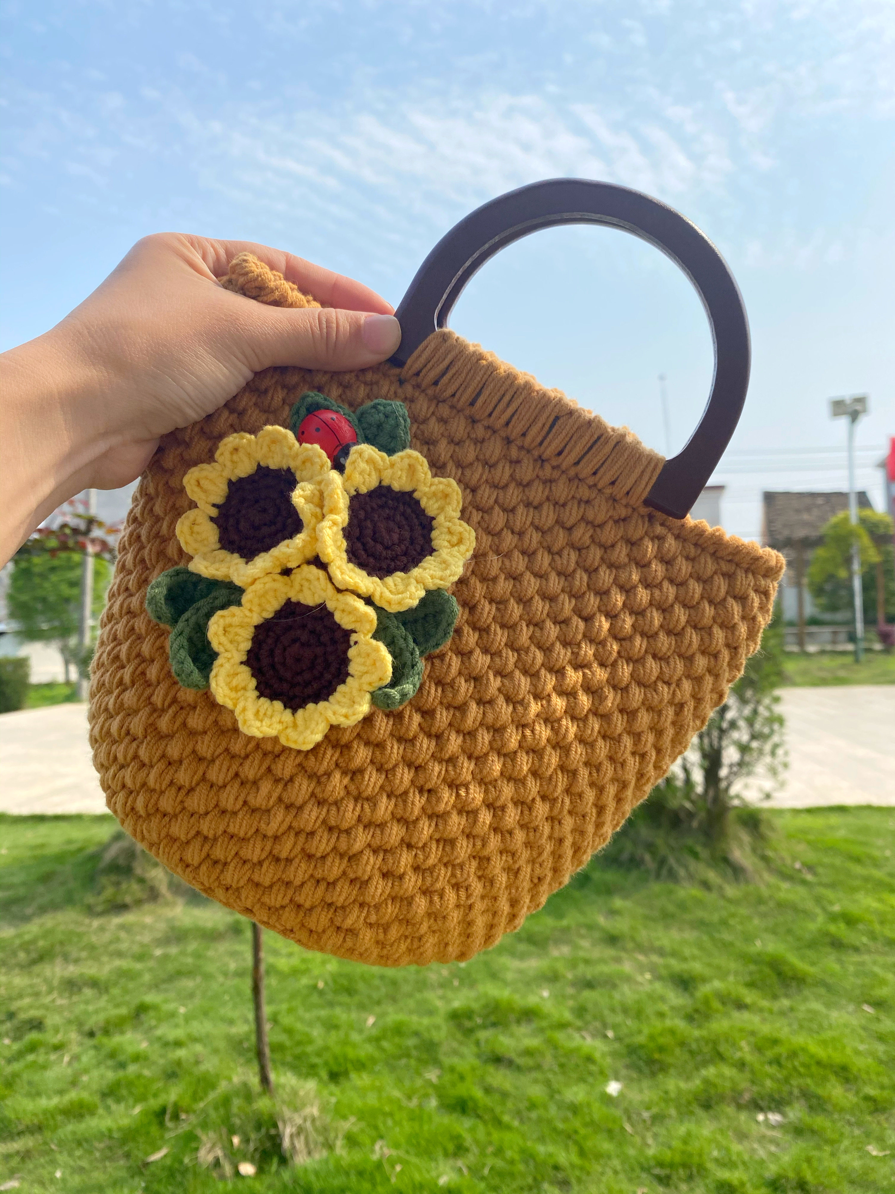 [완제품이 아닙니다] DIY 해바라기 나무 핸드백 시간을 보내기 위해 짠 수제 가방 양모 가방