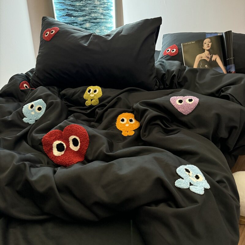 ins酷黑可爱卡通水洗冰丝四件套纯色刺绣被套宿舍床单人凉感被子