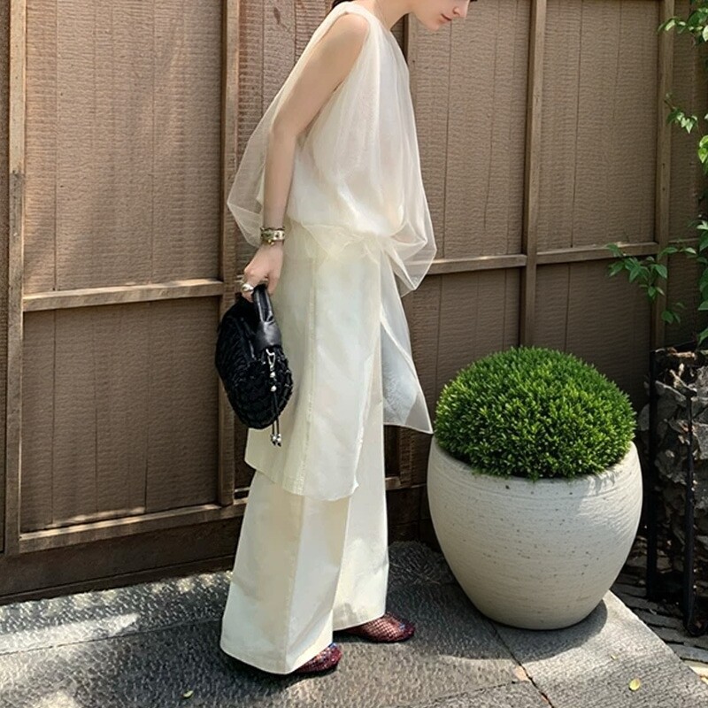 法式慵懒随性浪漫会呼吸的all white空气感羊毛网纱背心裙裤套装