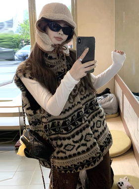 费尔岛提花羊羔毛马甲女秋冬2025新款立领外穿韩版厚皮毛一体马夹