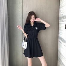 2025年春夏新款大码女装胖妹妹洋气休闲运动小黑裙收腰显瘦连衣裙