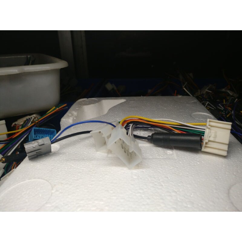 汽车车载CD机改装花冠卡罗拉自由