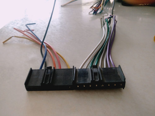 福特老蒙迪欧嘉年华全顺汽车车载CD机尾线插头改装线公插头音响