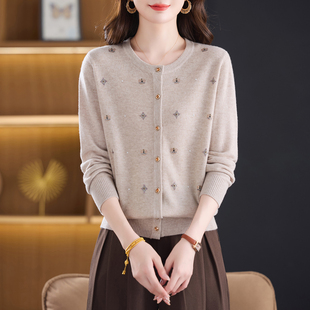 妈妈秋冬百分百纯羊绒针织衫中老年人毛衣外套大码宽松上衣