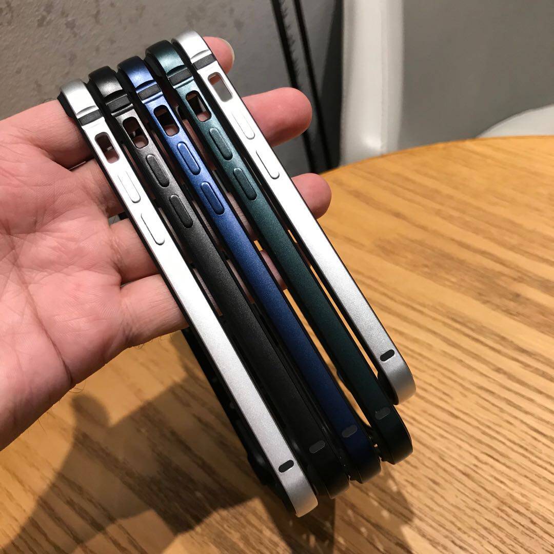 适用于苹果12 promax黑色银白色蓝色硅胶金属边框 12/13mini绿色外框iPhone13防摔保护框
