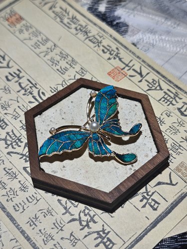 【柒香阁】孔雀羽毛点翠工艺饰品 手工点羽胸针款36 看详情接受拍