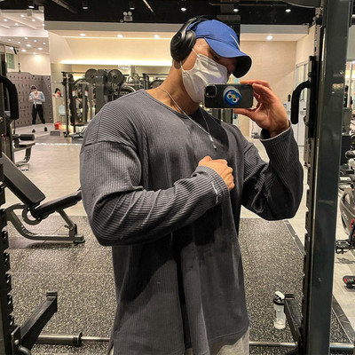 运动跑步训练健身男圆领宽松长袖