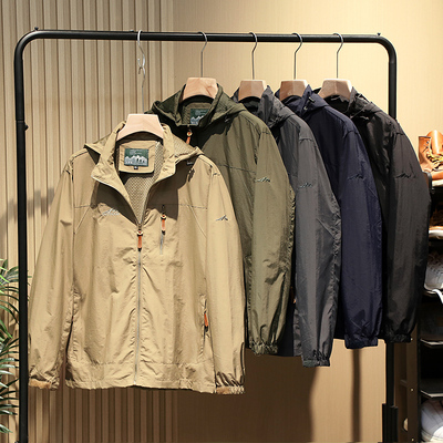 可脱卸帽夹克冲锋衣外套潮