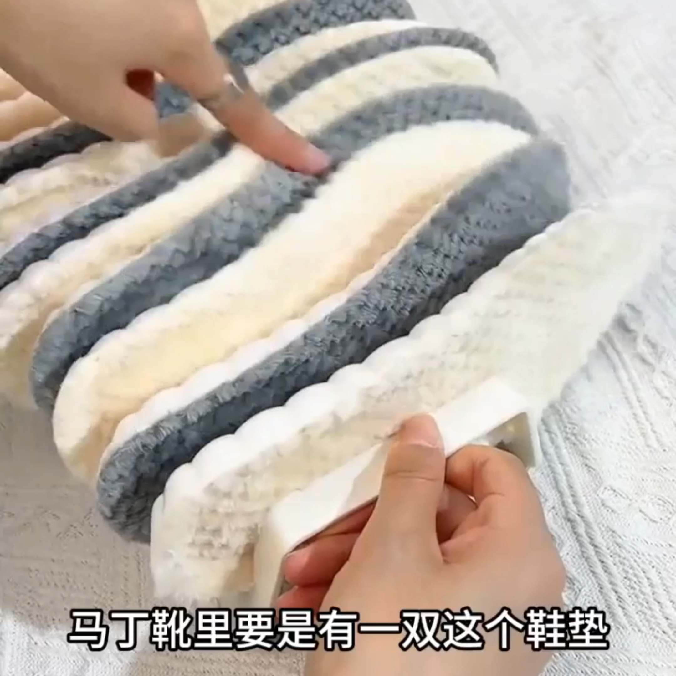 鞋垫女士专用冬季保暖加绒羊羔绒乳胶柔软吸汗踩屎感防臭透气加厚