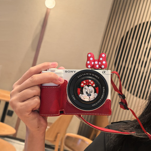 适用索尼ZVE10II保护套SONY A6400相机包A7C2可爱米妮卡通红色