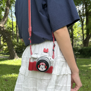 佳能R50相机套R10r62r8保护套R100底座包R6二代配件R5皮套RP壳r7