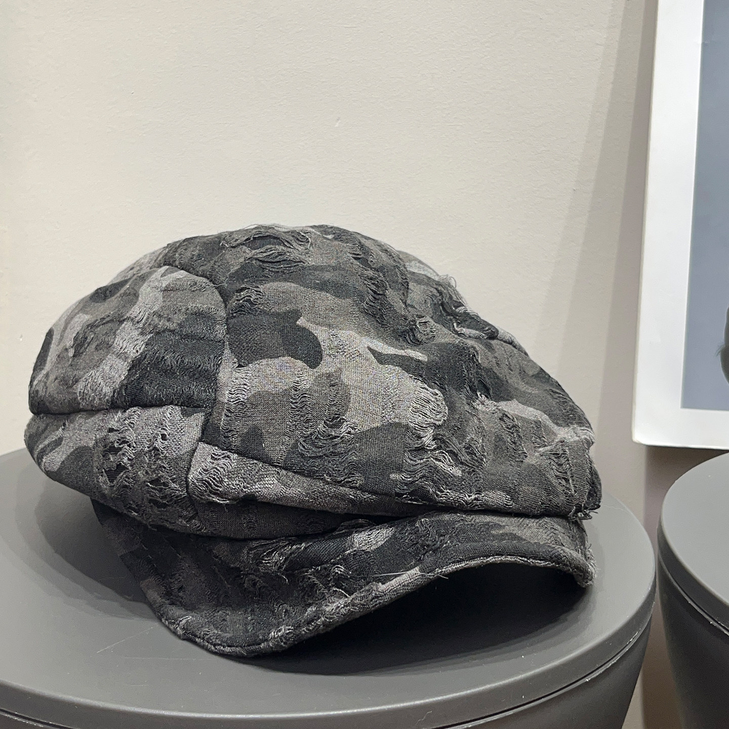 大头围复古破洞磨毛迷彩贝雷帽女夏遮阳透气春秋显脸小画家帽子潮