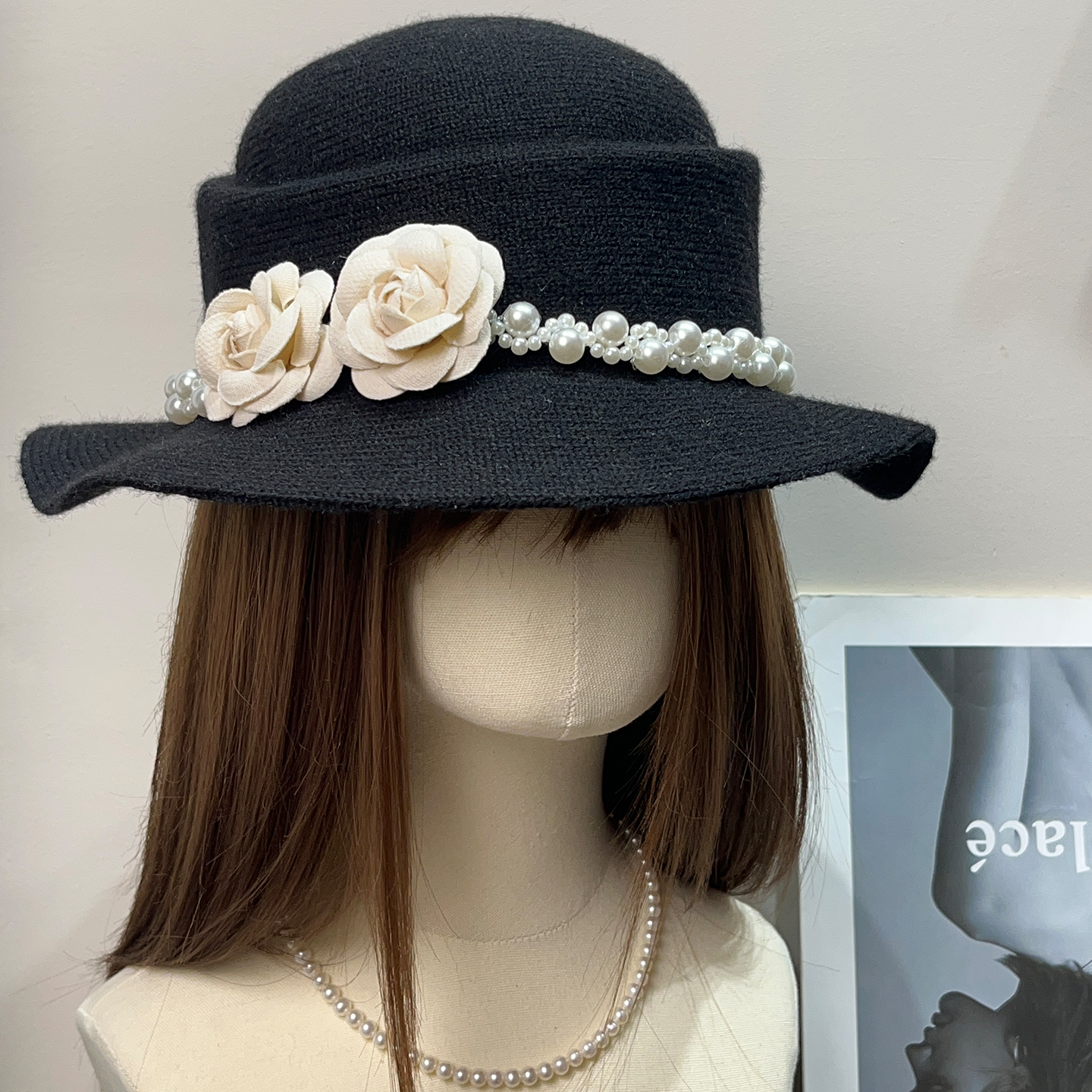 法式复古花朵珍珠棉线编织礼帽女秋冬气质赫本风显脸小渔夫帽子潮
