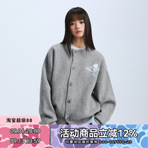WHOOSIS（不知其名）几何玫瑰刺绣假两件开衫毛衣外套秋冬男女潮