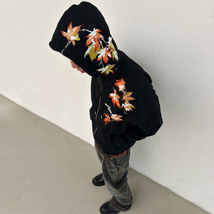 外套情侣男潮 飘落枫叶刺绣短宽boxy拉链帽衫 WHOOSIS 不知其名
