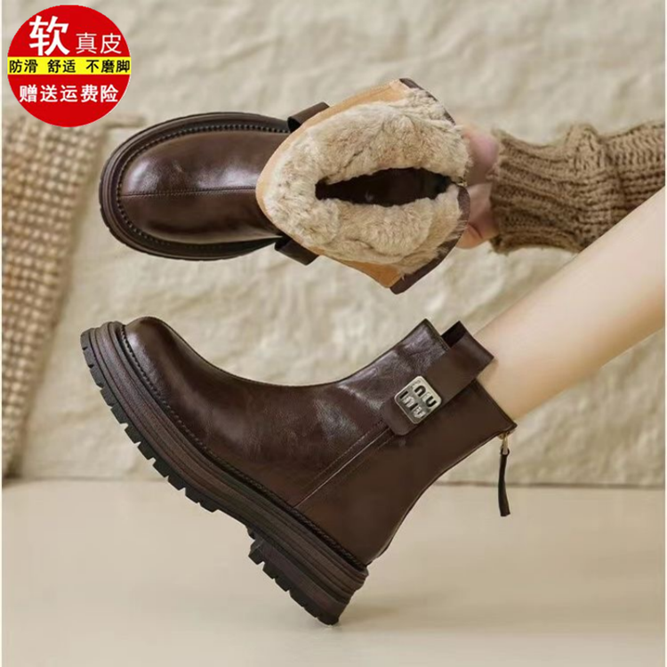 品牌真皮羊皮毛一体雪地靴女2025冬季新款厚底短靴复古加绒马丁靴