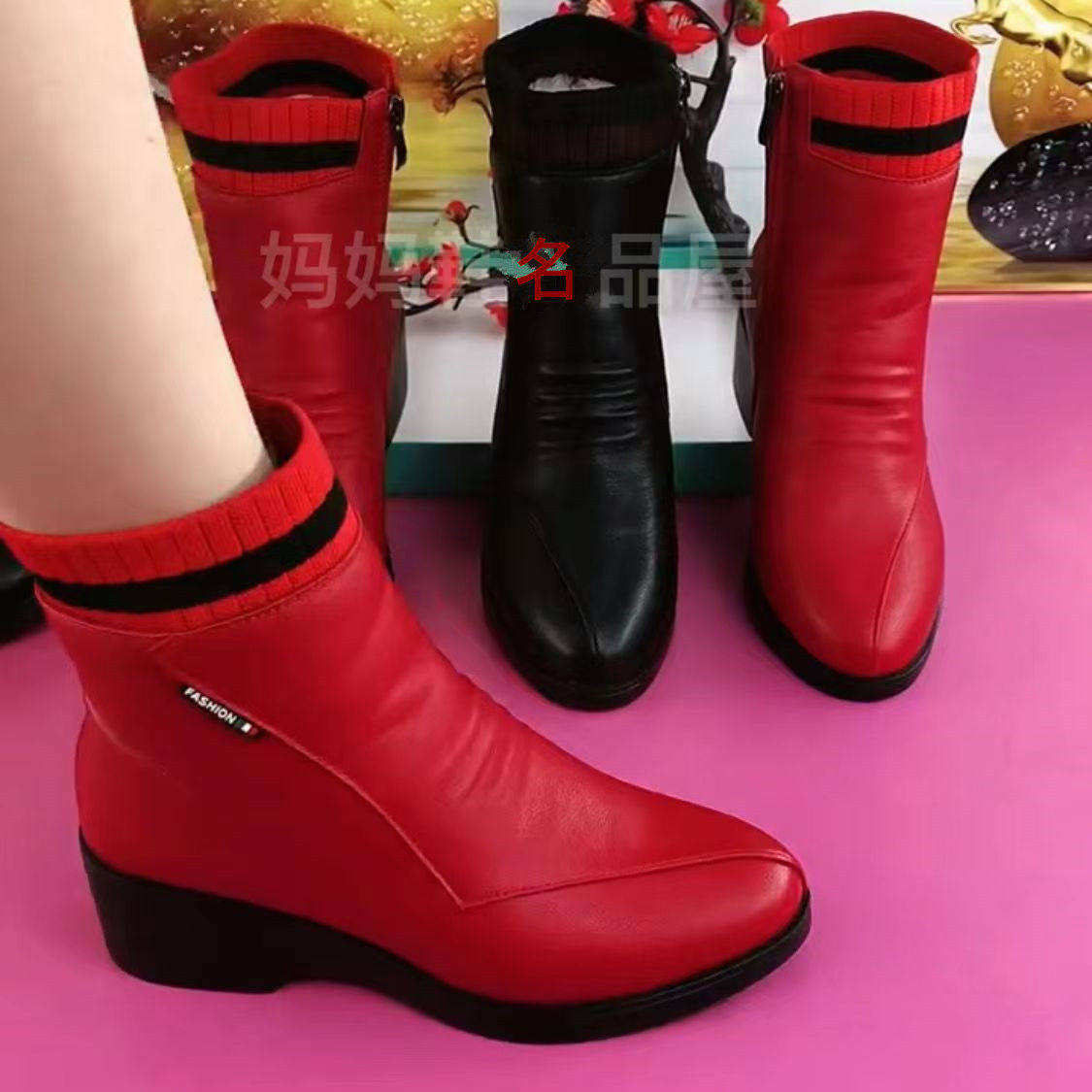 品牌真皮坡跟妈妈鞋女款2025新款冬季加绒加厚棉鞋软底防滑时装靴