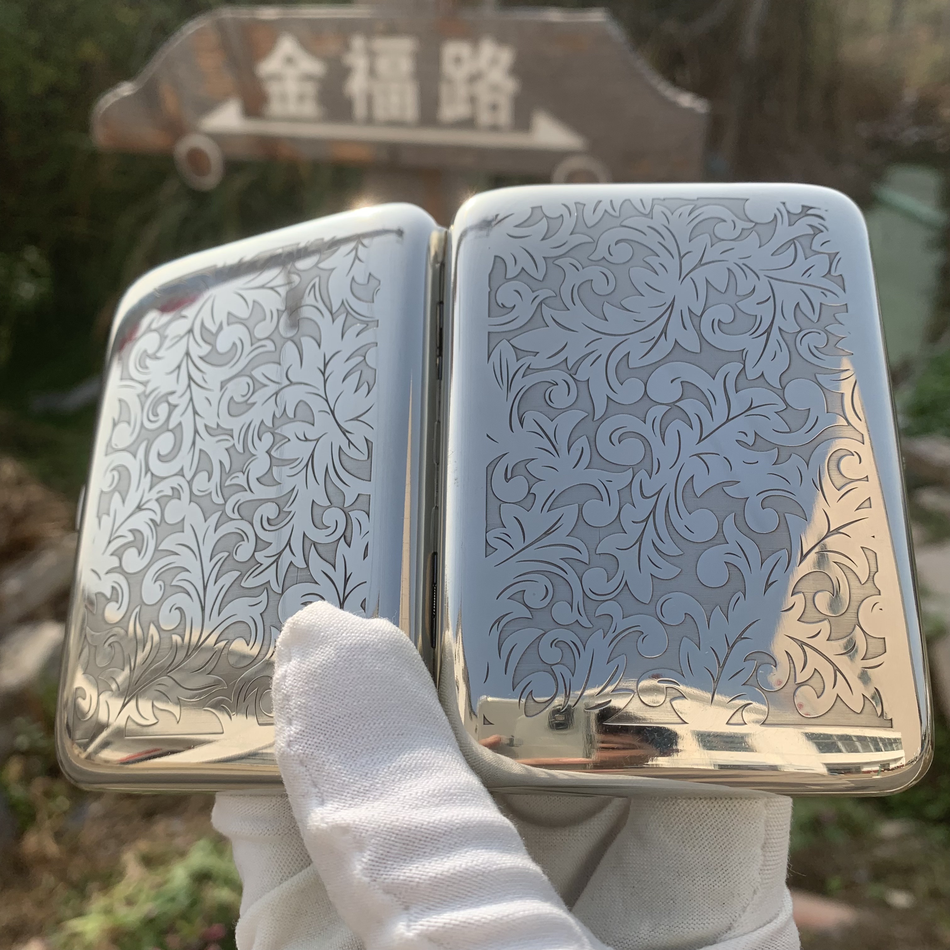 藏银款烟盒复古双面雕花老式复古十六支粗烟装