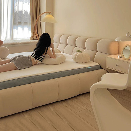 奶油风网红泡芙床主卧双人大婚床