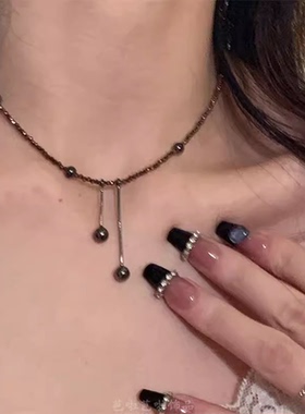 荒野浪漫~咖色串珠水晶项链女2024新款无钻细闪锁骨链颈链配饰夏