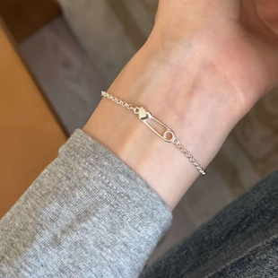 时尚 简约回形针爱心手链女个性 设计感S925镀银手环ins风网红手饰