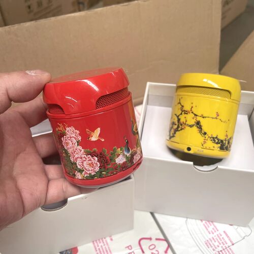 不包好坏颜色随机发 阿希莫蓝牙音响带无线充电 新的原包装库存货