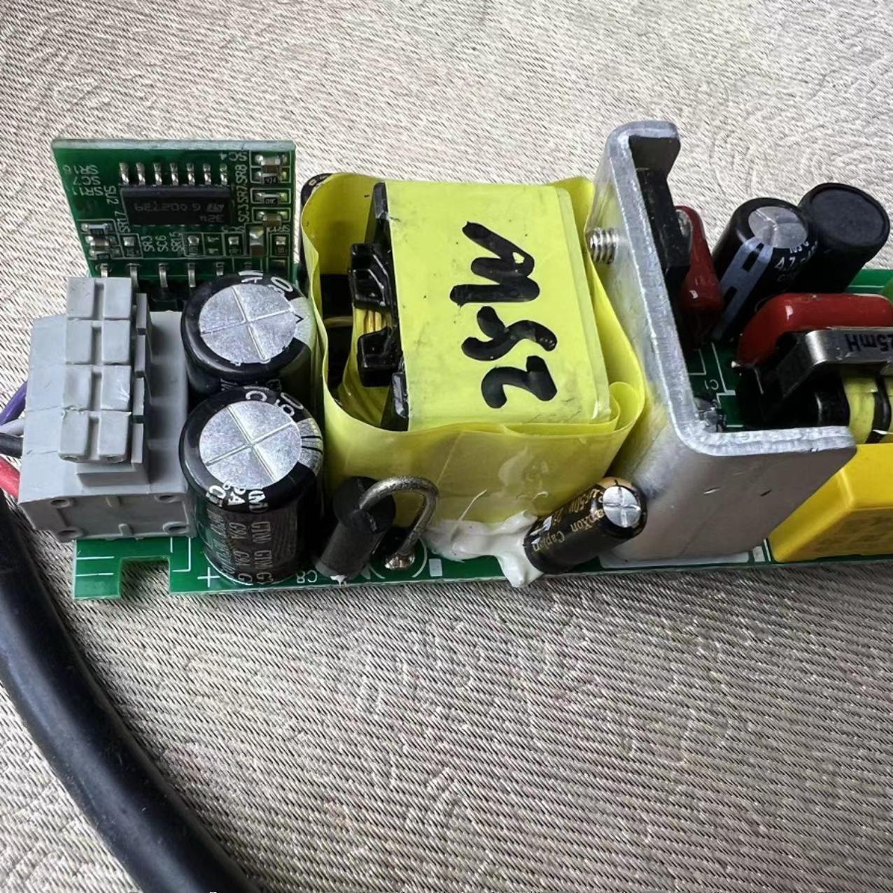 LED驱动电源板 无极调光吸顶灯恒流驱动器27-42V电压25W带10V调光