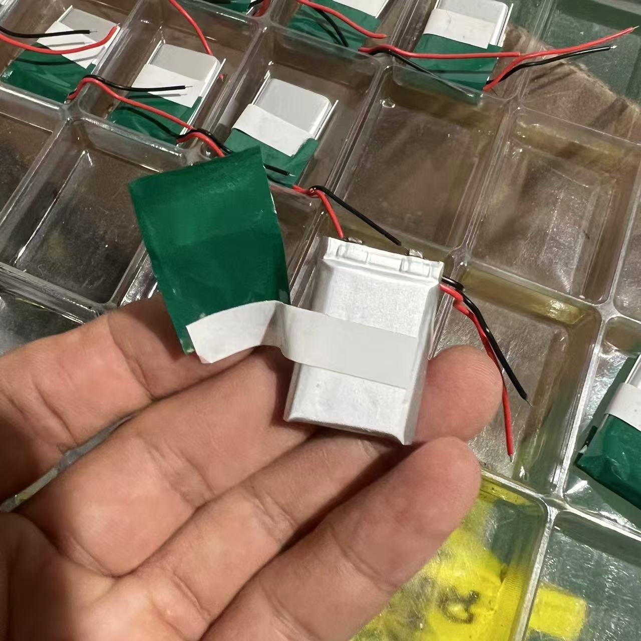 聚合物锂电池软包锂电池3.7V 200mah不带保护板电芯规格502030