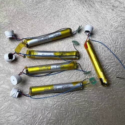 拿去拆机的 纯钴08500锂电池3.7v240mah圆柱形聚合物充电电池耐用