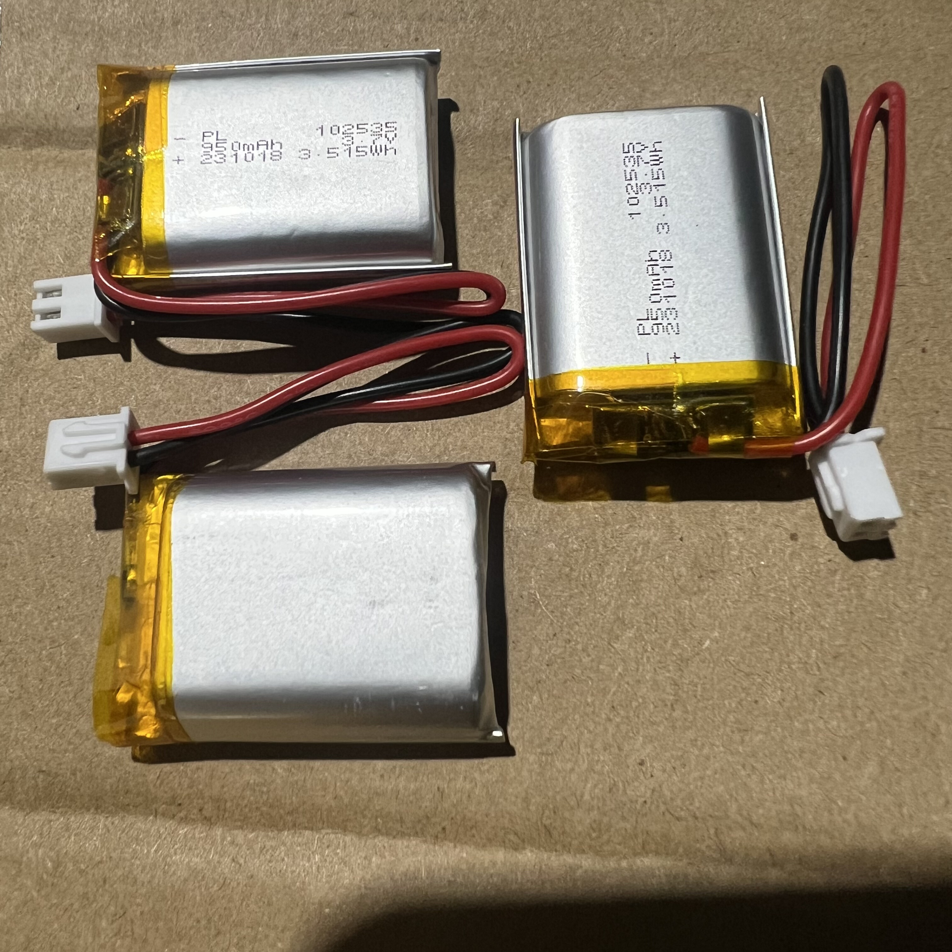 聚合物软包3.7V锂电池950mah音响音箱导航早教机水平仪器仪102535