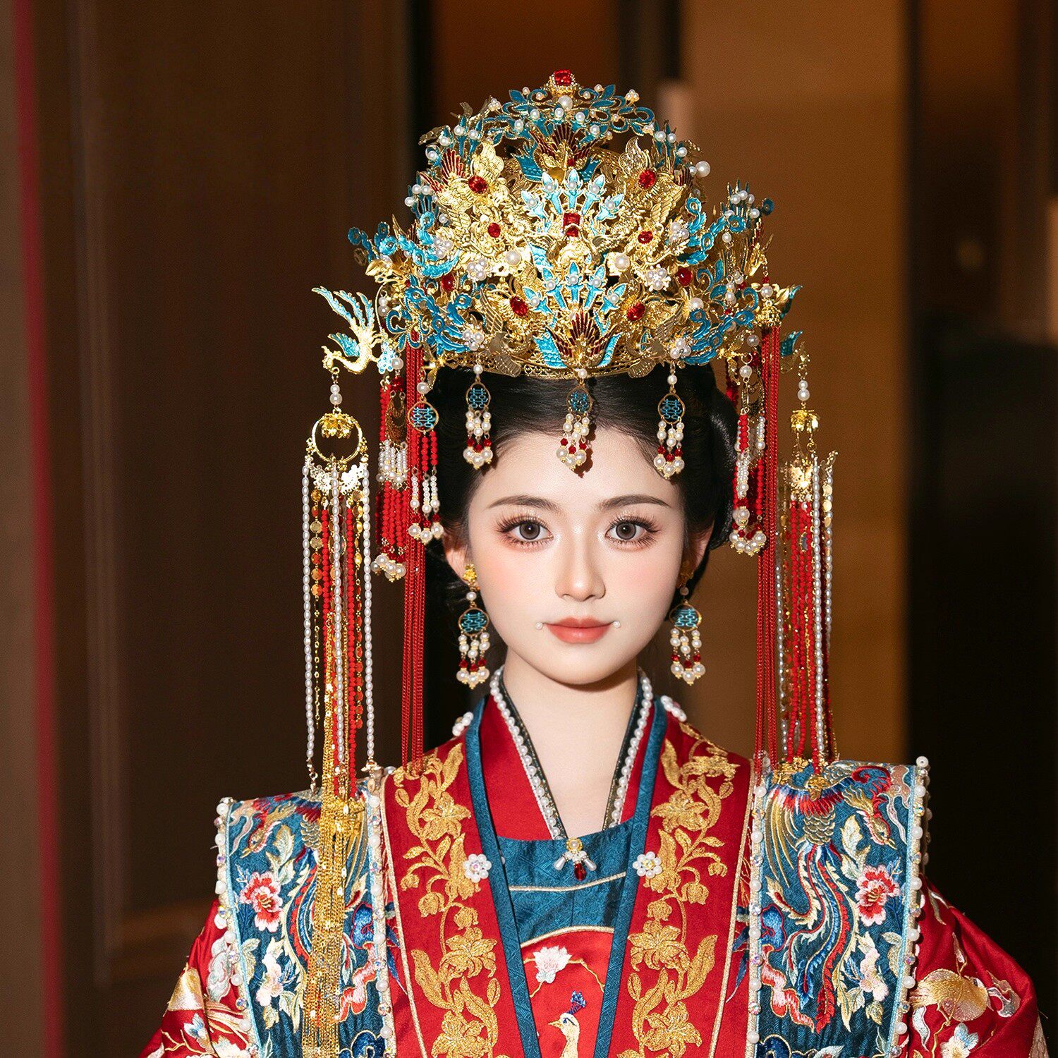 2025中式新娘头饰秀禾服龙凤褂汉服古风发饰古装结婚婚礼凤冠饰品