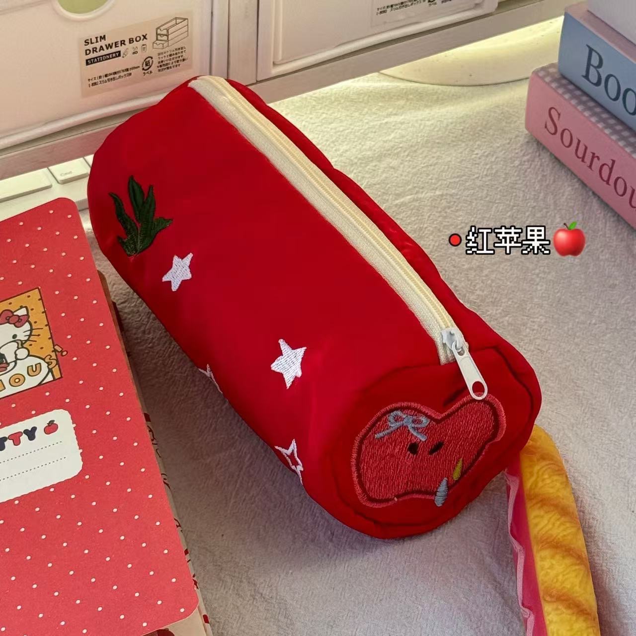 新款青苹果笔袋日系小众高颜值化妆包大容量简约学生文具盒