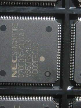 原装 UPD70F3357GJ MCU 32-bit V850ES RISC 768KB Flash 3.3V
