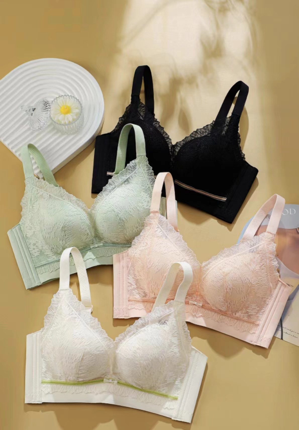 加厚聚拢文胸 无磁无钢圈小胸丰胸内衣 三排扣软棉透气少女胸罩