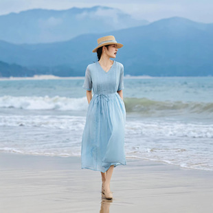 海茉 水光接天 26夏季高支苎麻双层风琴褶V领刺绣连衣裙宽松长裙