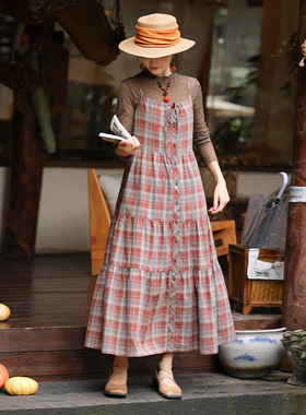 2025春夏新款女装文艺范淑女显瘦连衣裙复古风格子吊带长裙A82708