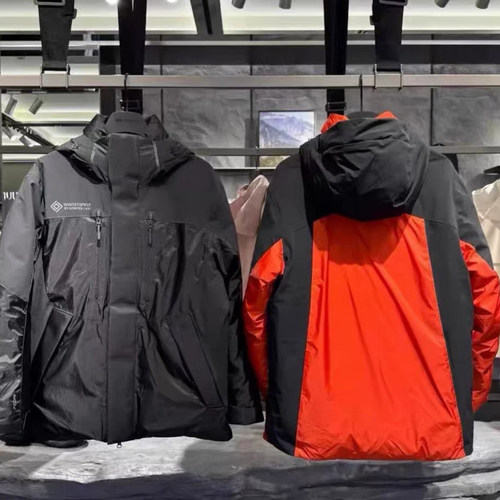 安踏冠军户外GORETEX白标羽绒服2025男士90鹅绒保暖外套152510904
