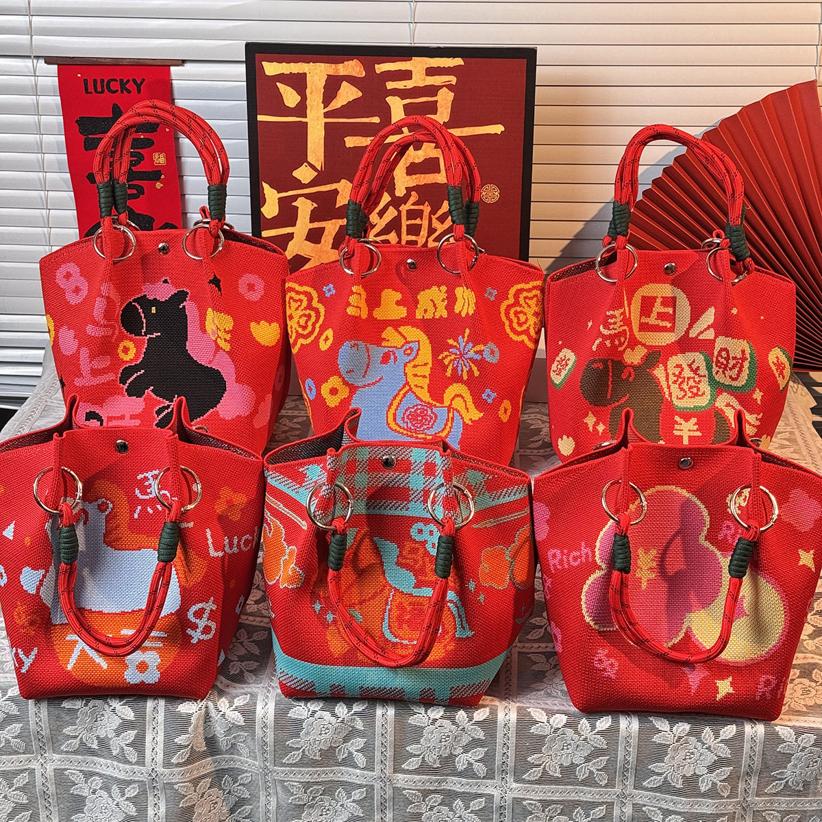 2026新年款马年红色喜庆国风针织手提包编织包包大容量通勤收纳包