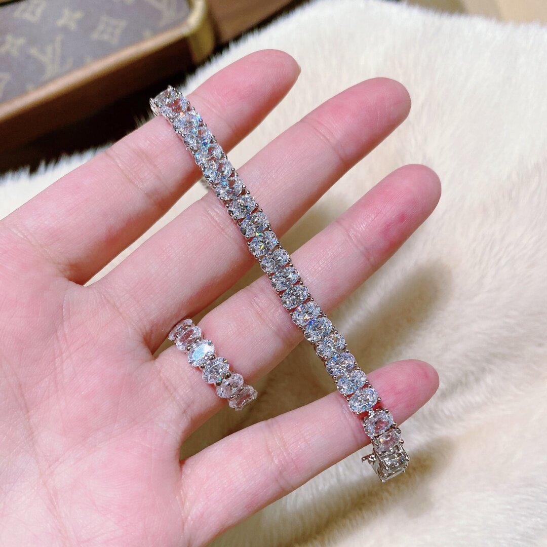 满圈钻椭圆鸽子蛋叠戴手链女纯银