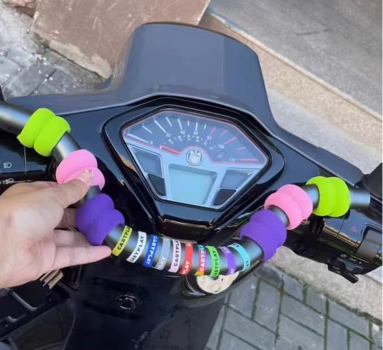 适用 铃木踏板摩托车UU UY125车头横杆儿童扶手射灯手机支架配件