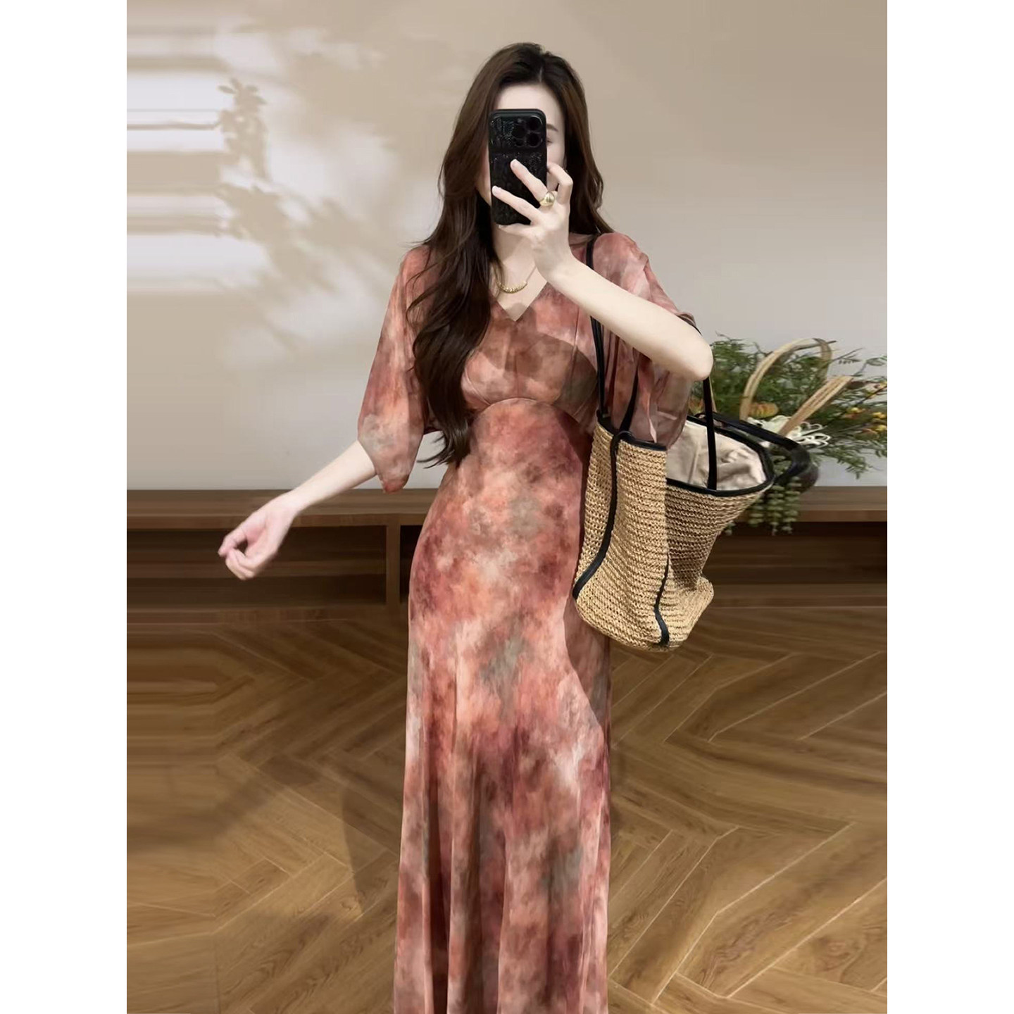 大婷婷 新款复古油墨画晕染V领蝙蝠袖收腰显瘦夏季连衣裙DT2131