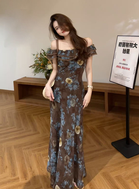 大婷婷 新款法式轻奢气质美拉德碎花一字肩掐腰长裙连衣裙DT2302